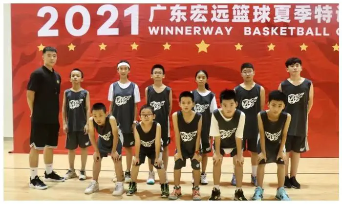 篮球集训中如何制定个人发展目标?_1